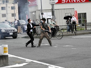 Убийце Синдзо Абэ предъявили обвинение