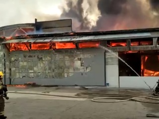 В Петербурге локализован масштабный пожар
