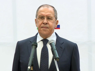 Лавров сравнил западных политиков с пикейными жилетами
