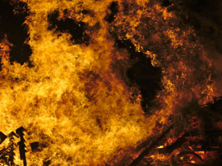 Склады с порохом загорелись в Свердловской области