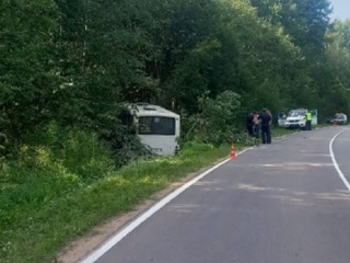 Семь человек пострадали в ДТП с пассажирским автобусом в Ленобласти