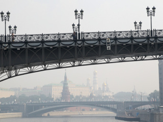 В Москве и Подмосковье усилился едкий запах гари