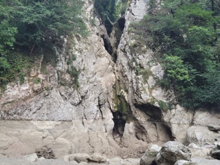 В Сочинском нацпарке пересох 30-метровый водопад