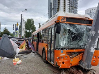 Пятеро пострадали в аварии с пассажирским автобусом в Нижнем Новгороде