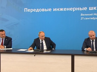 Путин: мы понимаем отложенный эффект санкций, но в целом все нормально