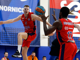 Баскетболисты ЦСКА одержали вторую победу в регулярном чемпионате