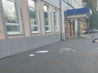Две москвички госпитализированы после обрушения фасадной плитки