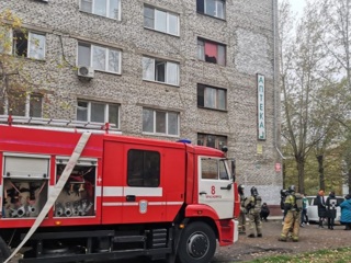 Пожар в красноярской пятиэтажке унес жизни двух человек