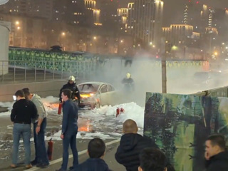 Поджог машин в Москве-Сити: пожар потушен, подозреваемый задержан