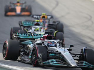 "Формула-1". Расселл принес Mercedes первую победу в 2022 году