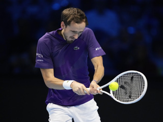 Медведев завершил Итоговый турнир ATP без побед
