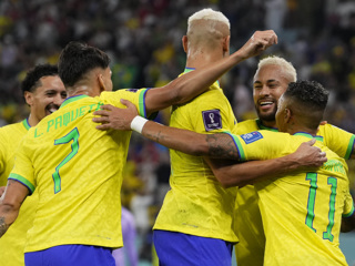 Бразильцы забили четыре мяча корейцам в первом тайме