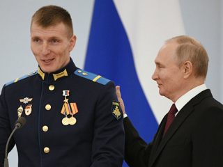 Что сказал Путин Герою России после церемонии награждения