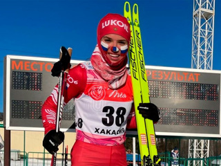 Лыжный спринт Кубка России выиграли Степанова и Устюгов