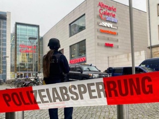 Спецназ освободил заложников в центре Дрездена