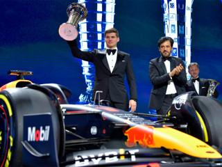 FIA вручила призы лучшим гонщикам сезона-2022