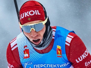 Большунов выиграл золото марафона на "Чемпионских высотах"