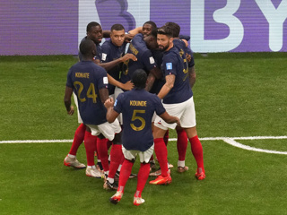 Французы забили один мяч в первом тайме полуфинала с марокканцами