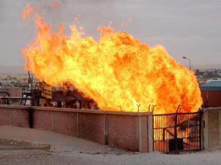 В городе Мухаммадия в Марокко горит газовое хранилище