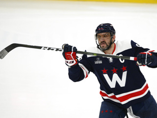 Овечкин до 77 голов сократил отставание от Гретцки в НХЛ