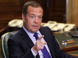 Медведев: Россия ответит быстро, жестко и убедительно