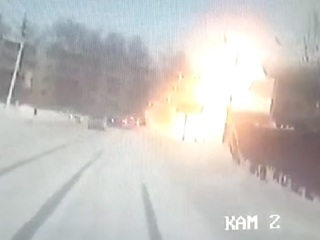 Момент взрыва автосервиса в Татарстане попал на видео