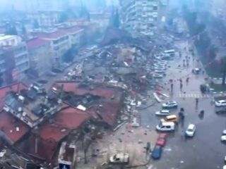 Число погибших после землетрясений в Турции и Сирии выросло