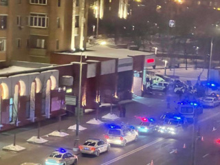 В центре Москвы задержали мужчину, взявшего заложников в магазине