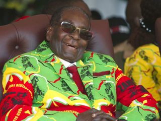 Сына экс-президента Зимбабве Роберта Мугабе арестовали за порчу имущества