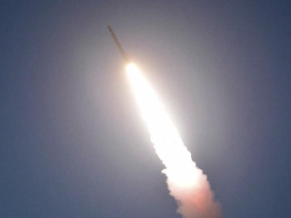 КНДР осуществила запуск двух баллистических ракет