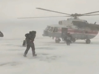 МЧС спасло более 80 рыбаков со льдины в Финском заливе