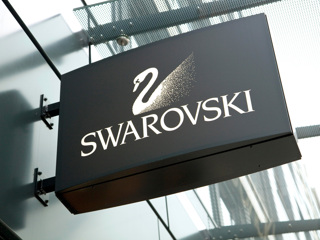 Ювелирная компания Swarovski полностью свернула бизнес в России