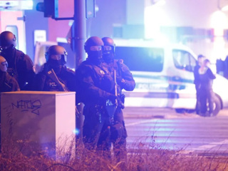 Не менее шести человек убиты во время уличной стрельбы в Германии
