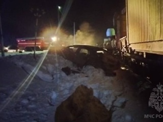 Легковушка угодила под поезд в Ивановской области, есть пострадавшие
