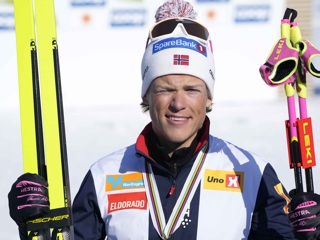 Клэбо выиграл спринт на этапе Кубка мира в Норвегии