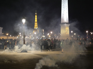 Макрон просчитался. Францию захлестнули  массовые протесты