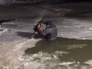Тела провалившихся под лед в Калужской области детей найдены