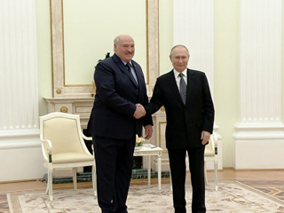 Путин еще раз поздравил Лукашенко с Днем единения