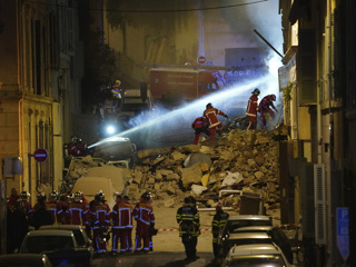 199 человек эвакуированы из домов рядом с рухнувшим зданием в Марселе