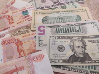 Доллар превысил 80 рублей, евро – 87 рублей