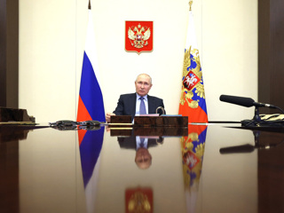 Путин проведет совещание с правительством и посетит одну из детских больниц