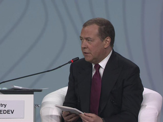 Медведев выступил за общемировой договор в сфере интернета