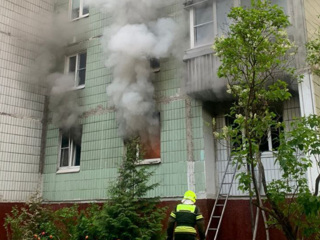 Во время пожара в московской многоэтажке погибла женщина