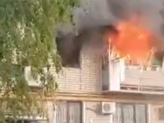 Взрыв и пожар произошли в жилом доме в Волгоградской области