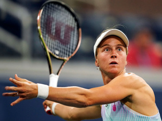 Теннисистка Самсонова пробилась в третий круг турнира в Монреале