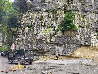 Российский турист погиб в каньоне в Абхазии