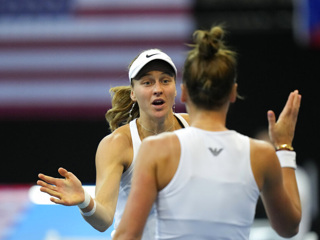 Кудерметова и Самсонова вышли в четвертьфинал Roland Garros в парах