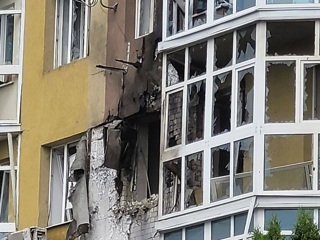 В Воронеже БПЛА попал в жилой дом, есть раненые