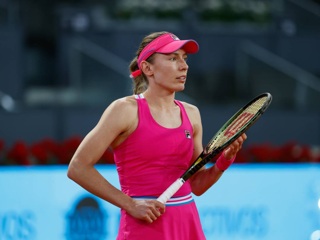 Александрова без борьбы вышла в полуфинал турнира в Берлине