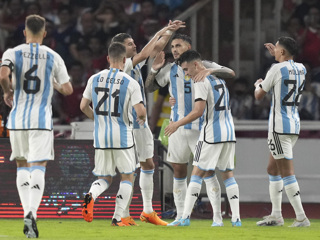 Футболисты Аргентины обыграли Индонезию без Месси